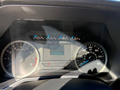 Used 2016 Ford F150 XLT image 26