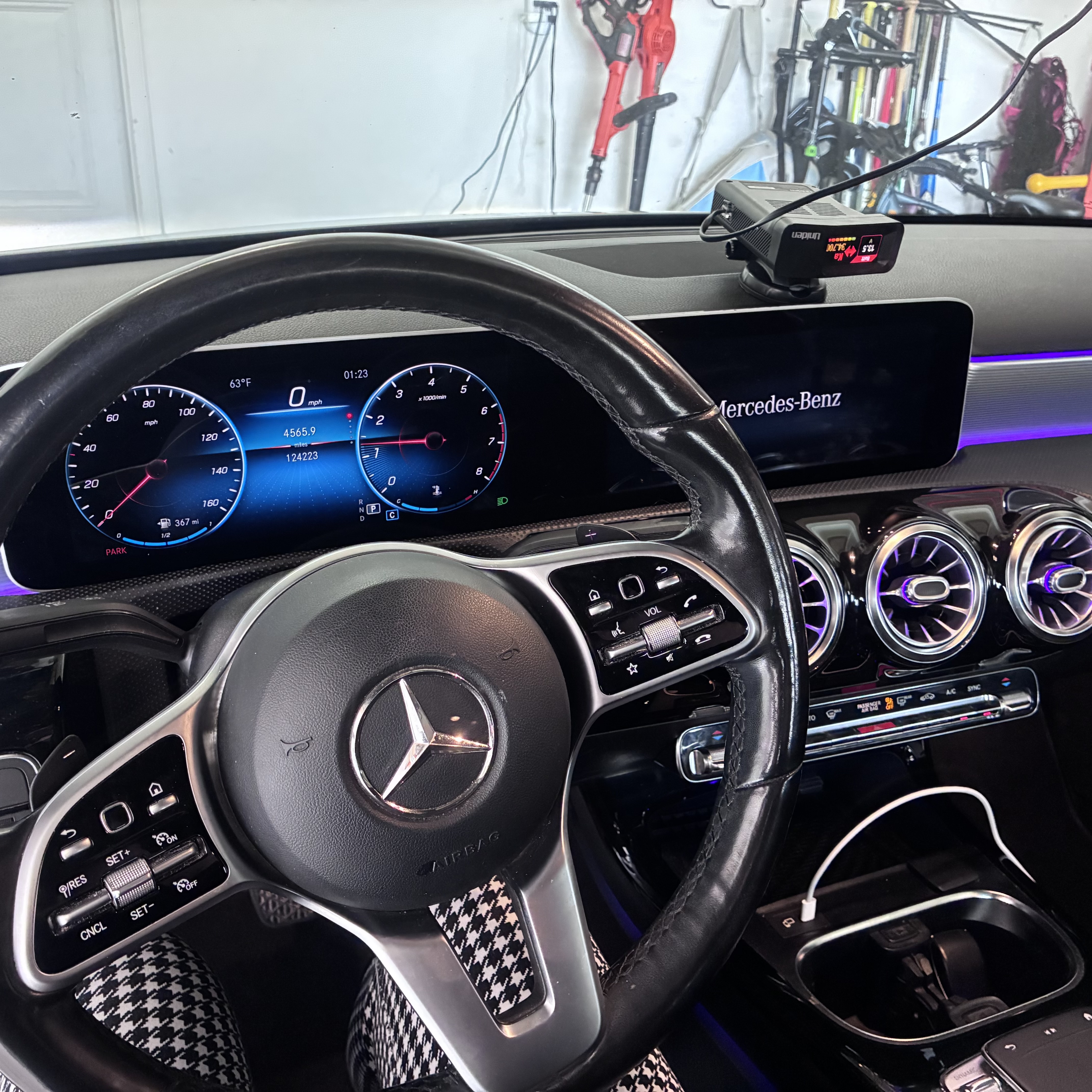 Used 2019 Mercedes-Benz A 220 4MATIC image 8