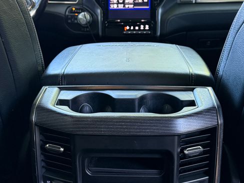 Used 2019 RAM 1500 Limited AWD/4WD image 11