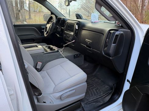 Used 2019 Chevrolet Silverado 1500 Custom w/ LPO, Essentials Package RWD image 13