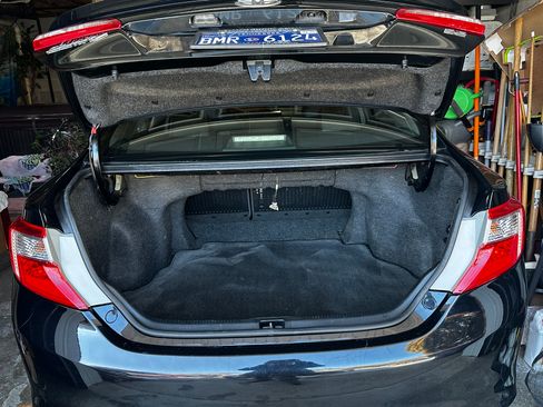 Used 2012 Toyota Camry SE image 15