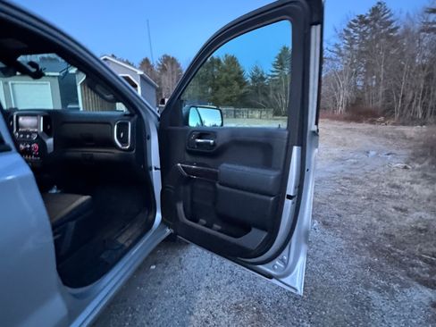 Used 2022 GMC Sierra 1500 Elevation image 14