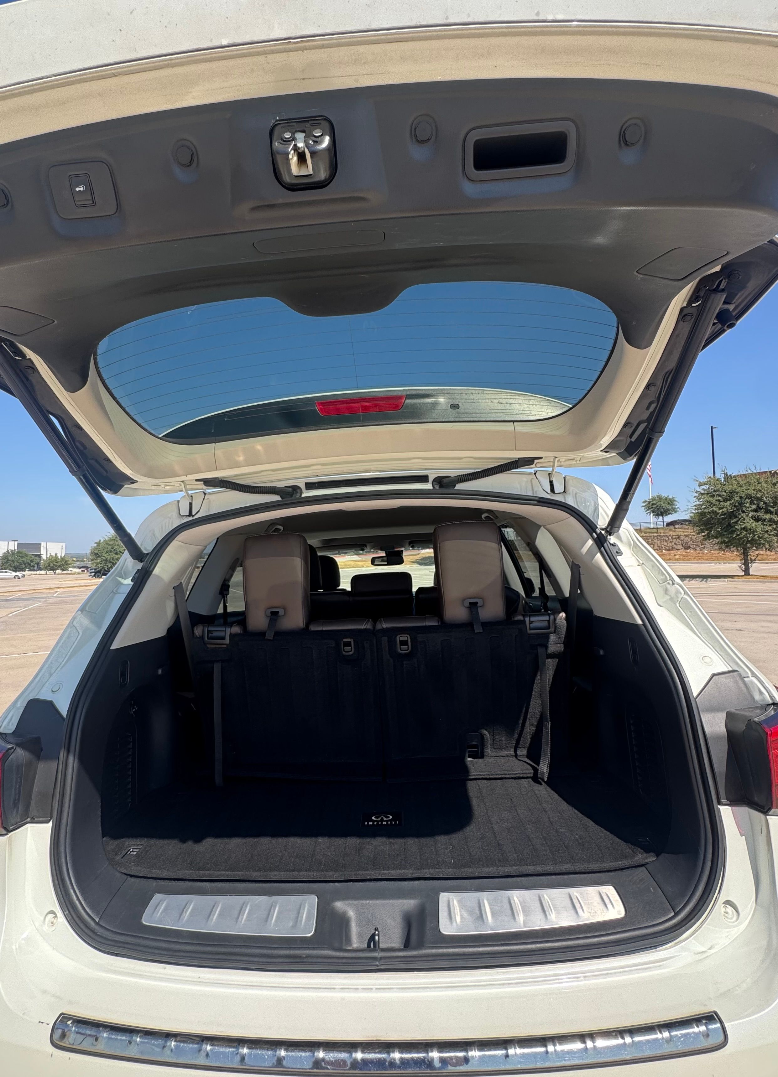 Used 2017 INFINITI QX60 FWD w/ Premium Plus Package image 16