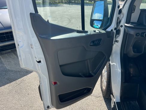 Used 2020 Ford Transit 350 XLT image 11