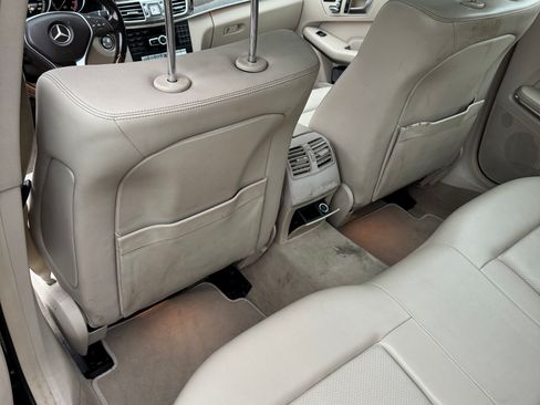 Used 2014 Mercedes-Benz E 350 4MATIC Sedan image 6