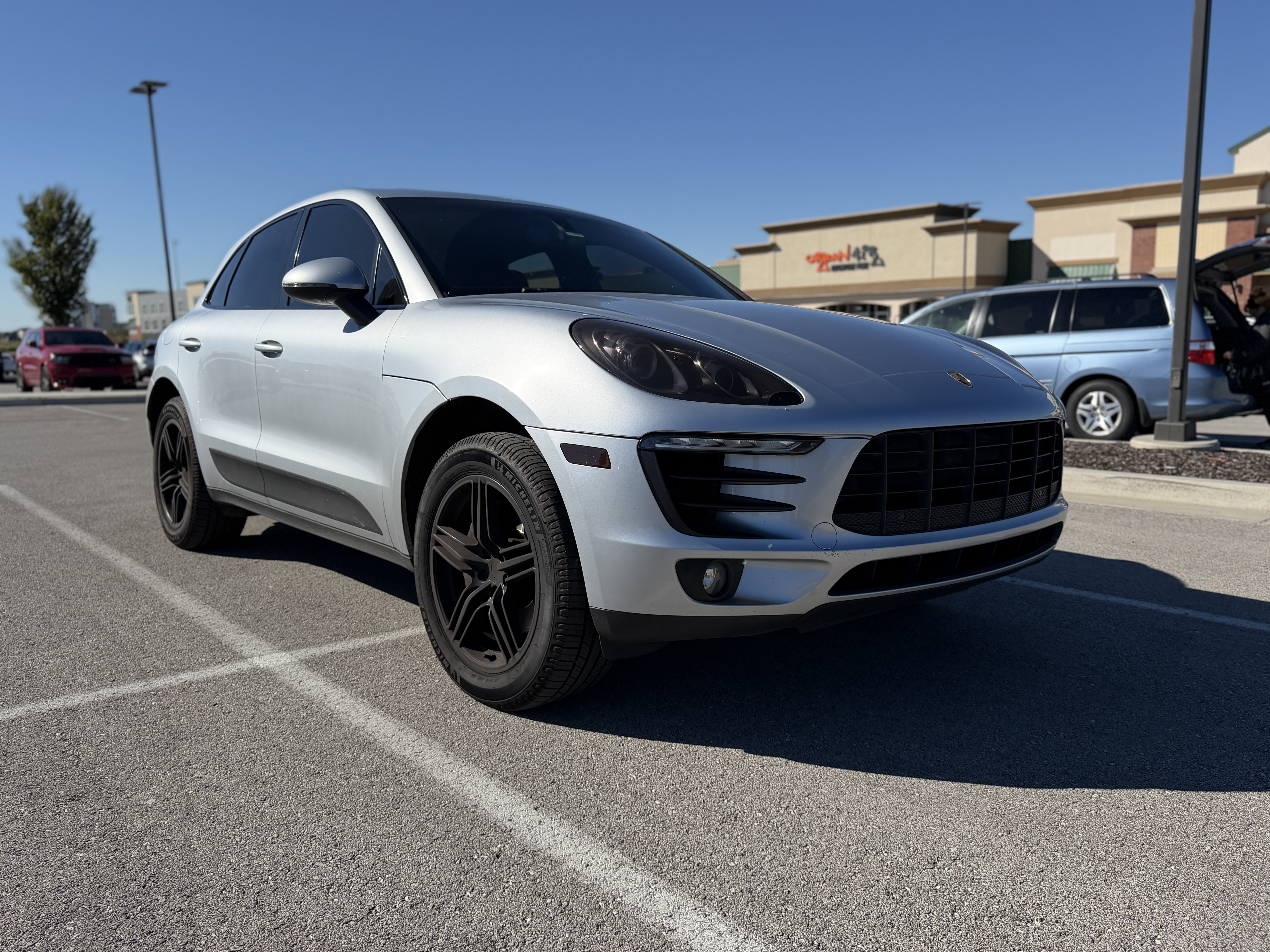 Used 2015 Porsche Macan S AWD/4WD image 28
