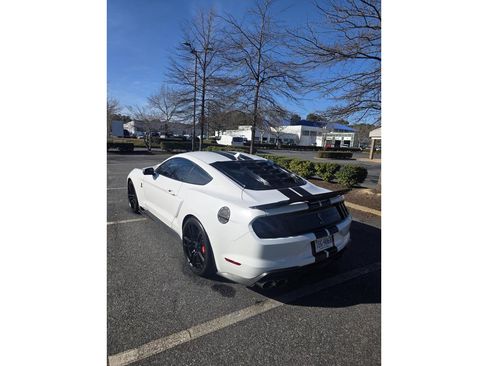 Used 2021 Ford Mustang Shelby GT500 w/ Technology Package image 13