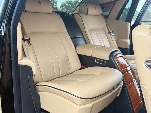 Used 2013 Rolls-Royce Phantom Sedan image 8