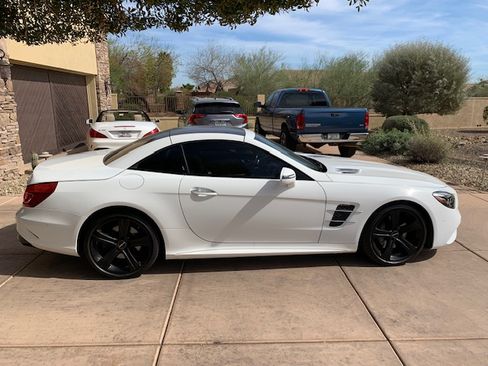 Used 2018 Mercedes-Benz SL 450 image 2