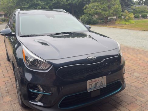 Used 2020 Kia Niro EX Premium FWD image 8