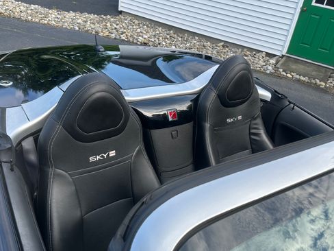 Used 2007 Saturn Sky Red Line RWD image 30