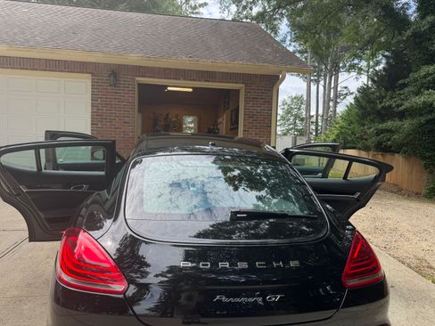 Used 2015 Porsche Panamera S RWD image 9