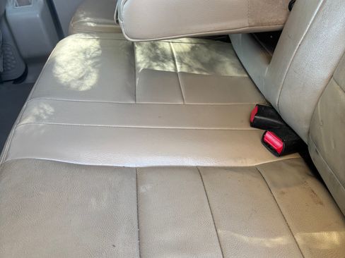 Used 2006 Ford F250 Lariat image 8