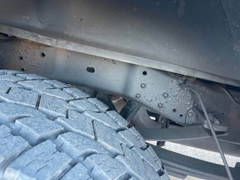 Used 2011 Ford F350 XLT w/ XLT Interior Pkg image 11