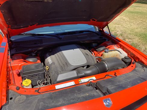 Used 2009 Dodge Challenger R/T RWD image 18