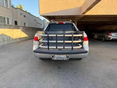 Used 2006 Subaru Baja Sport w/ Bed Cargo Group image 11