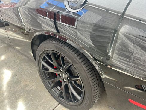 Used 2016 Dodge Challenger SRT Hellcat image 12