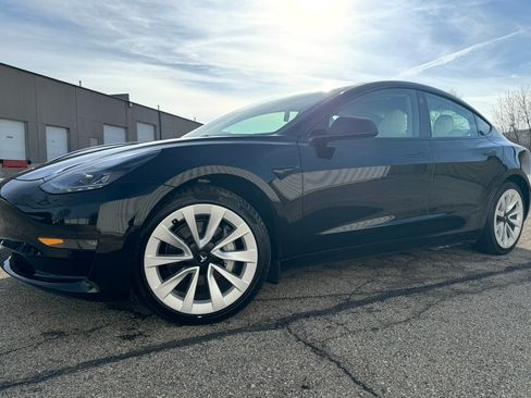 Used 2022 Tesla Model 3 Long Range image 13