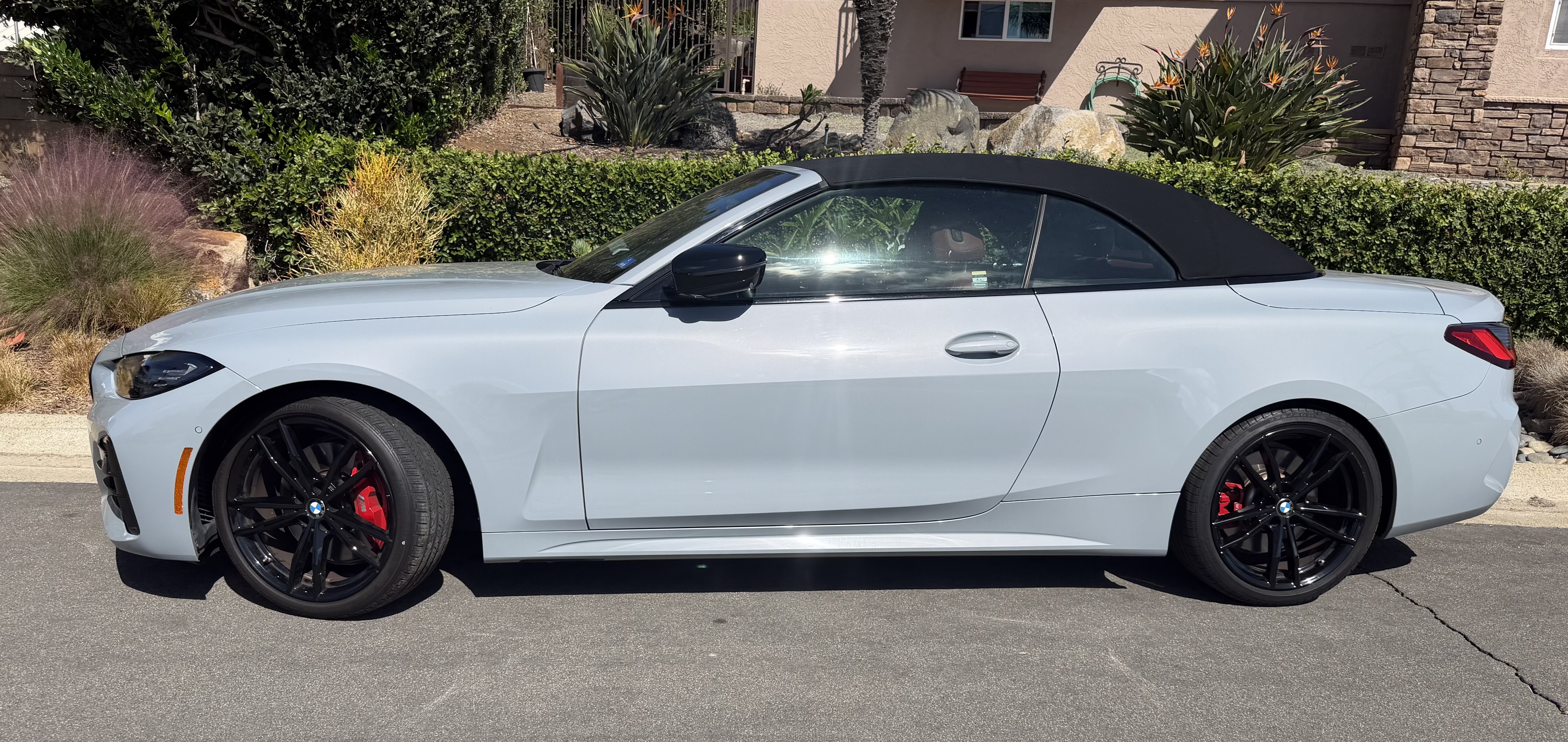 Used 2022 BMW M440i Convertible w/ Premium Package RWD image 2