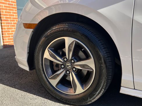 Used 2020 Honda Odyssey Touring image 6