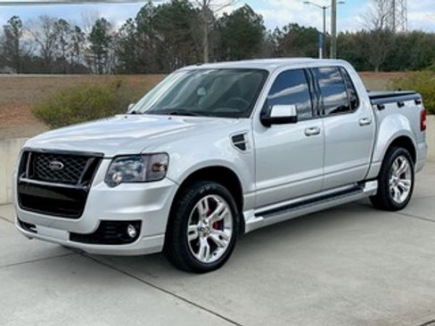 Used 2010 Ford Explorer Sport Trac Limited RWD image 1