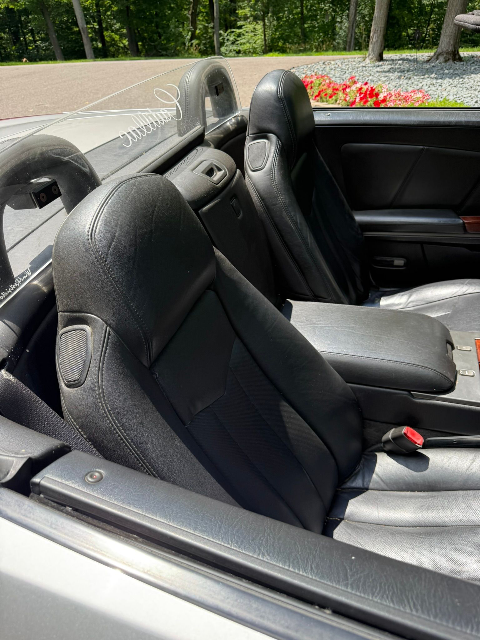 Used 2008 Cadillac XLR RWD image 13
