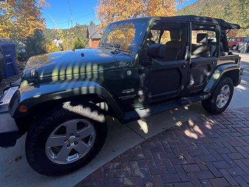 Used 2008 Jeep Wrangler Unlimited Sahara w/ Trailer Tow Group image 4