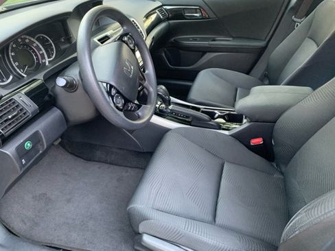 Used 2016 Honda Accord LX image 6