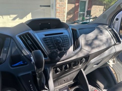 Used 2017 Ford Transit 350 XLT image 11