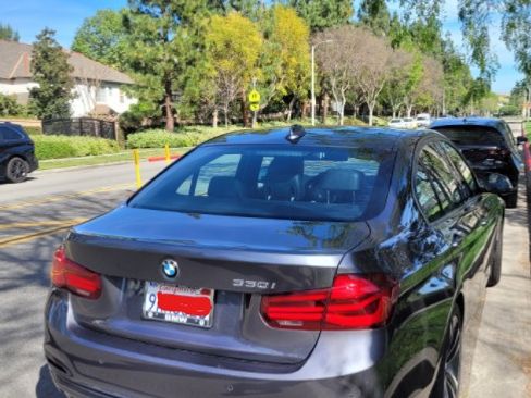 Used 2018 BMW 330i 330i Sedan 4D w/ Premium Package image 2