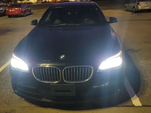 Used 2015 BMW 750Li xDrive image 5