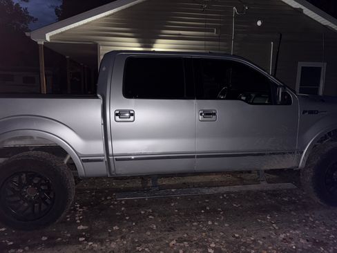 Used 2014 Ford F150 Platinum image 5