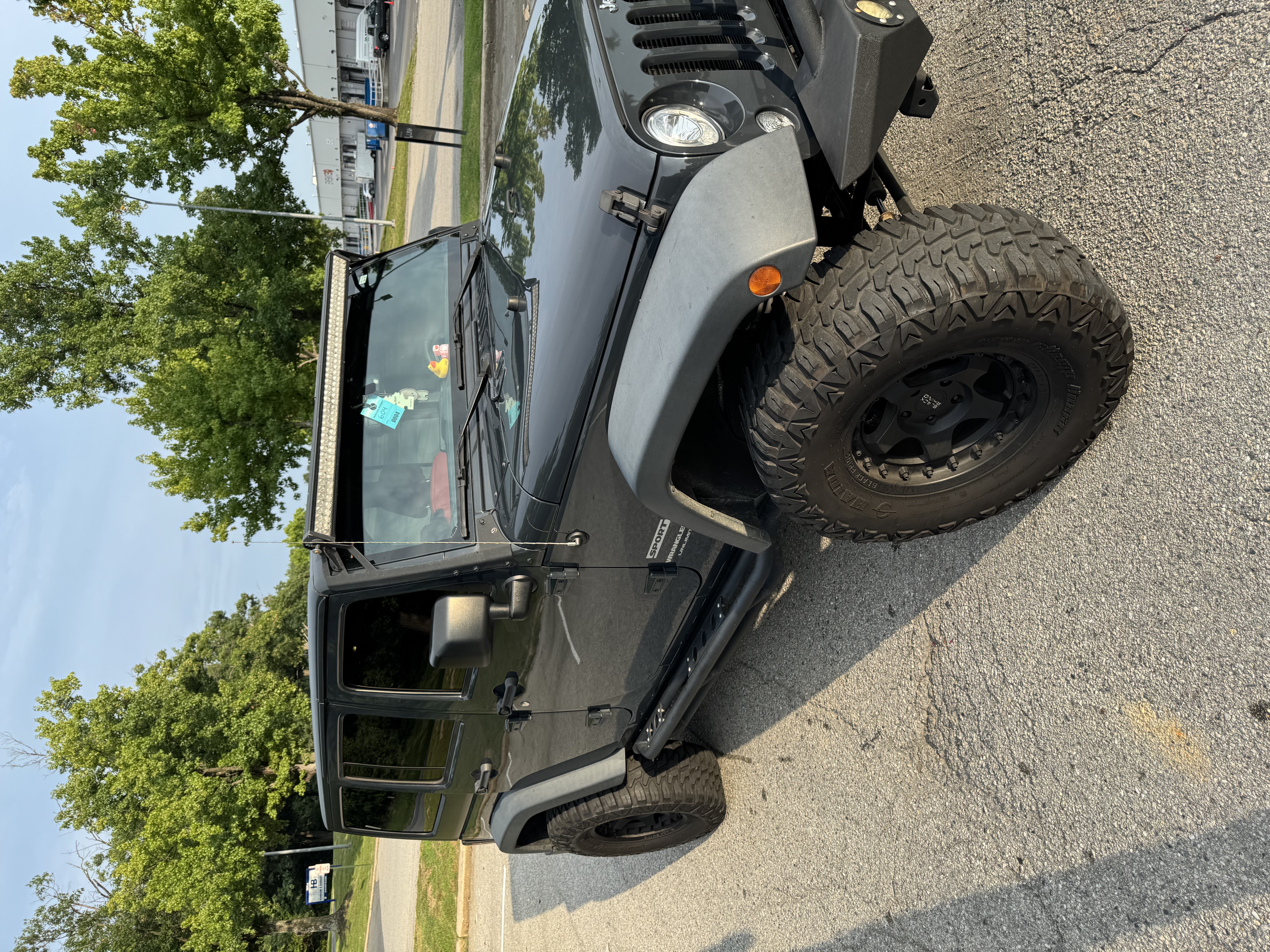 Used 2018 Jeep Wrangler Unlimited Sport S AWD/4WD image 11