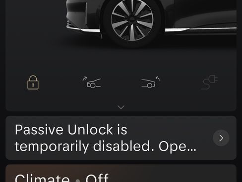 Used 2024 Lucid Air Touring image 8