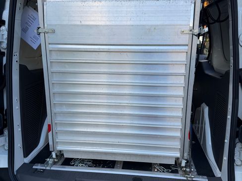 Used 2021 Ford Transit Connect XLT image 13