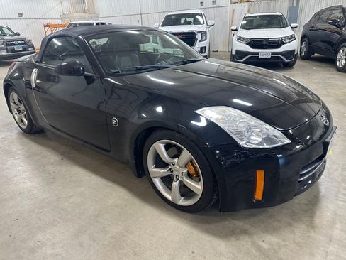 Used 2006 Nissan 350Z Grand Touring image 10
