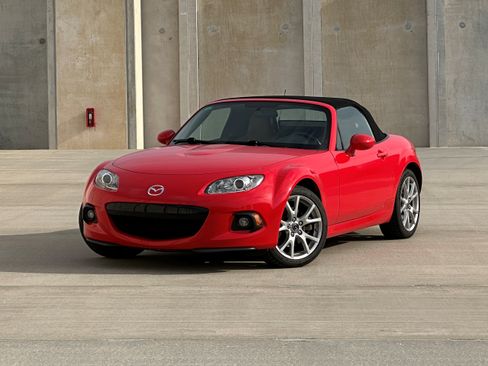 Used 2013 MAZDA MX-5 Miata Sport image 19