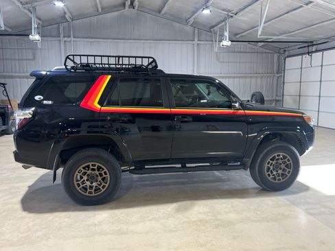 Used 2023 Toyota 4Runner 40th Anniversary SE image 1