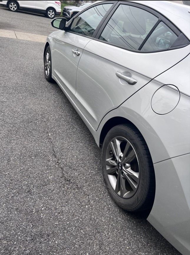 Used 2017 Hyundai Elantra Value Edition FWD image 23