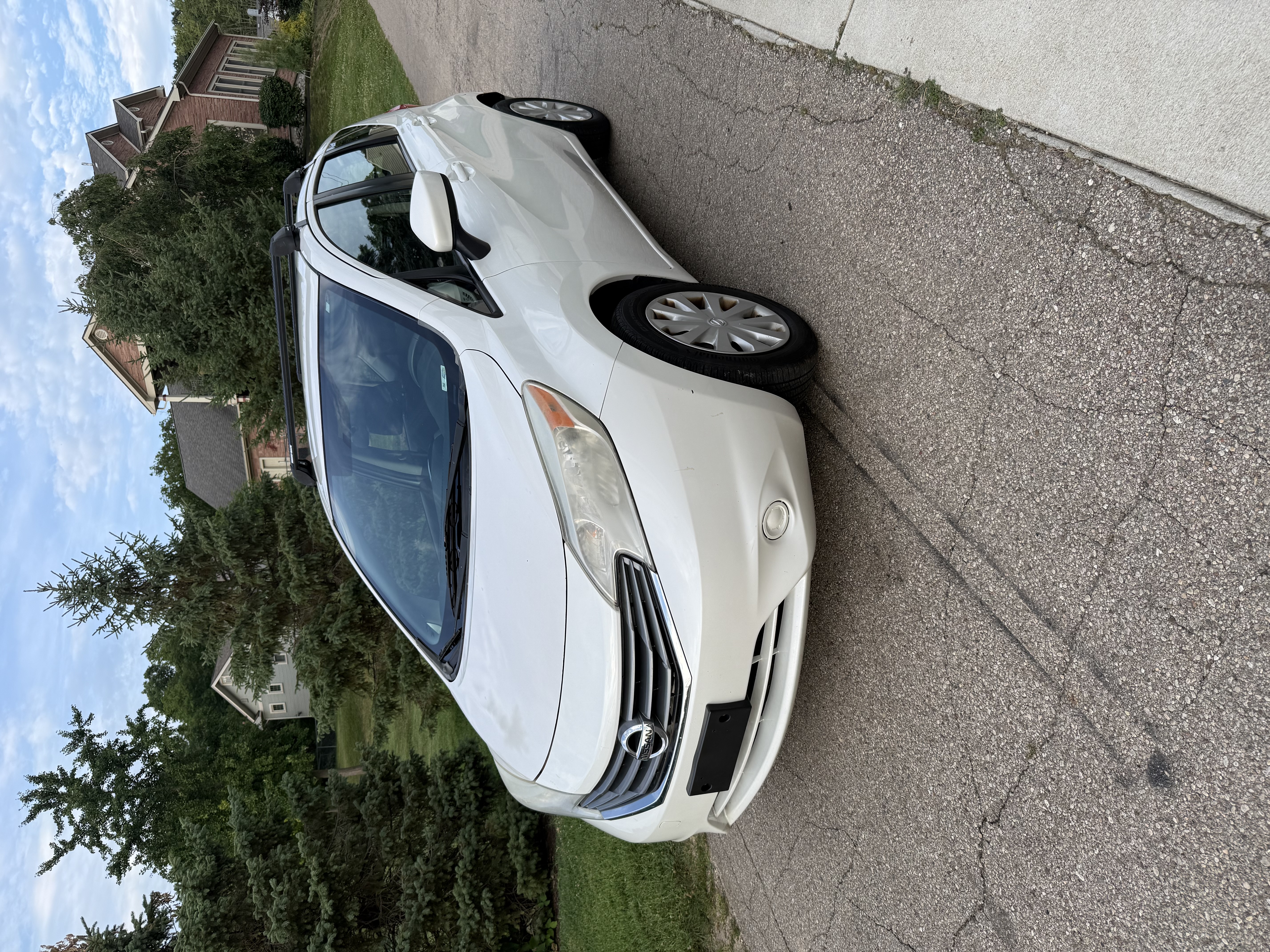 Used 2015 Nissan Versa Note SV FWD image 1