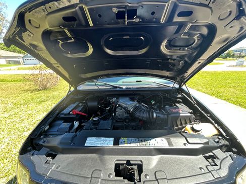 Used 2004 Ford F150 Lightning image 32