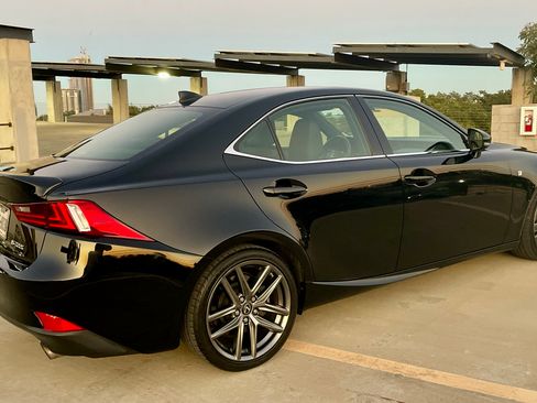 Used 2016 Lexus IS 200t w/ F Sport Package RWD image 6