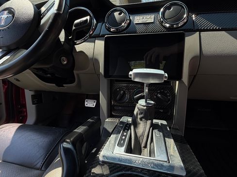 Used 2005 Ford Mustang Premium image 21