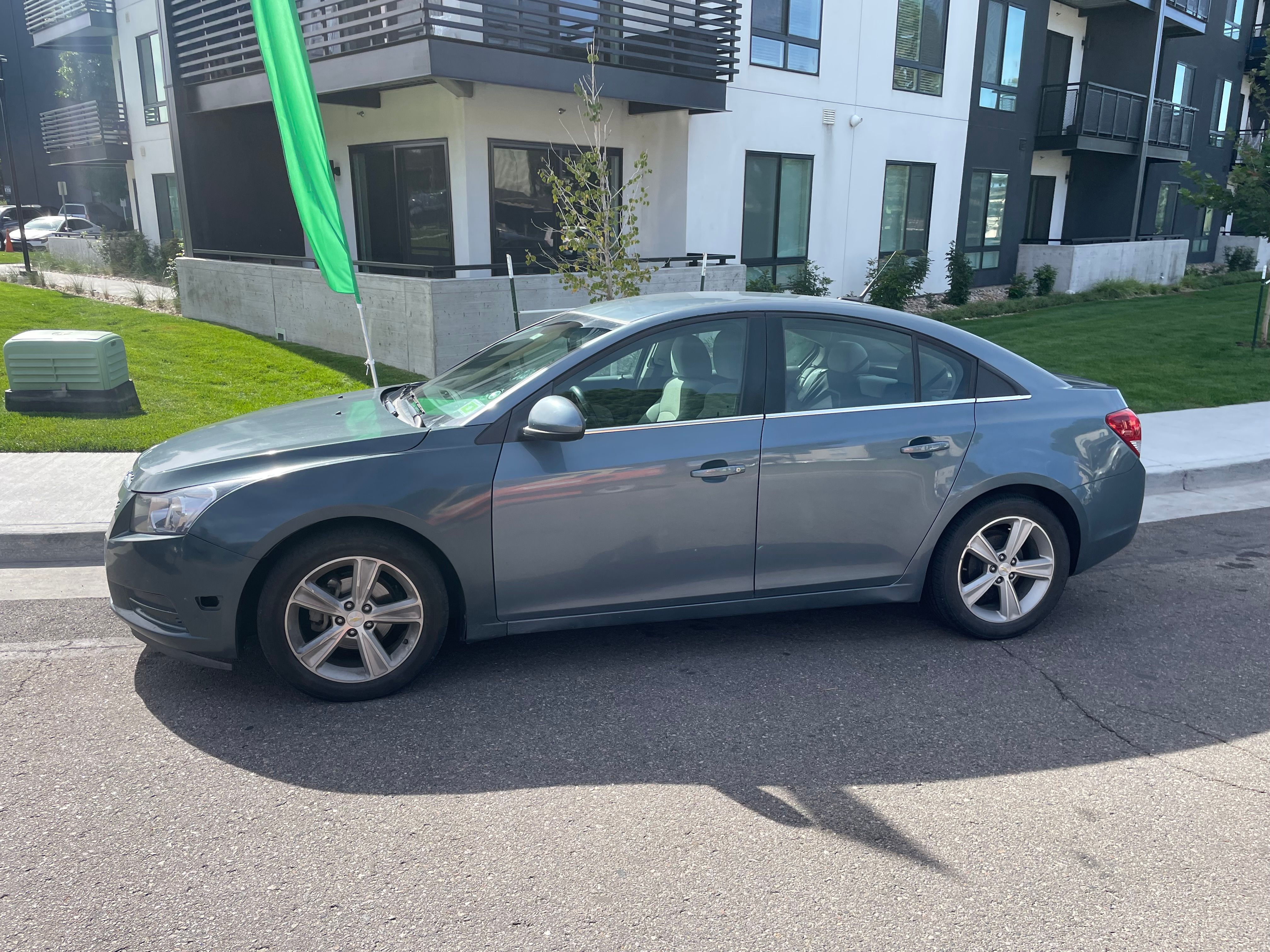 Used 2012 Chevrolet Cruze LT FWD image 5
