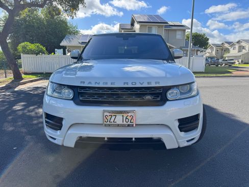 Used 2016 Land Rover Range Rover Sport SE AWD/4WD image 2