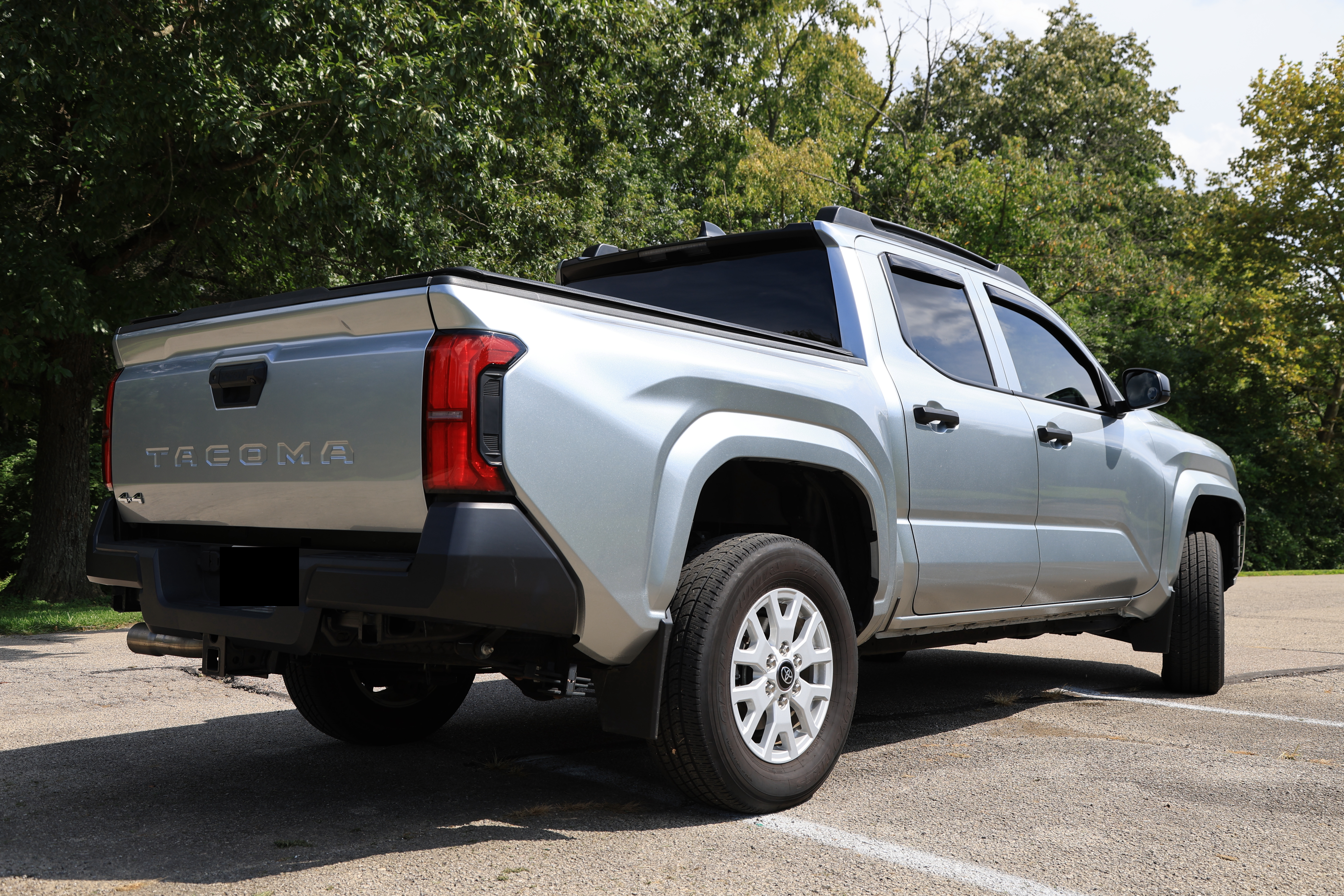 Used 2024 Toyota Tacoma SR AWD/4WD image 4