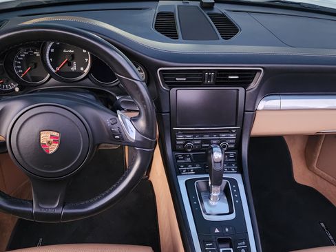 Used 2016 Porsche 911 Turbo image 26