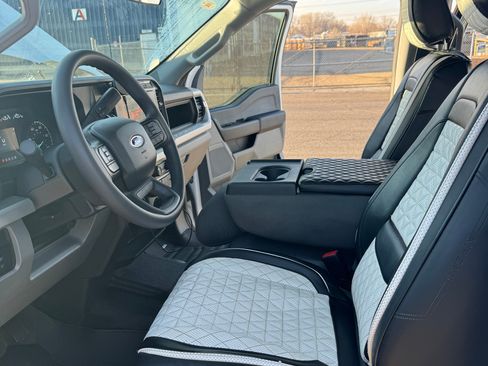 Used 2023 Ford F350 XL w/ Snow Plow/Camper Package image 9