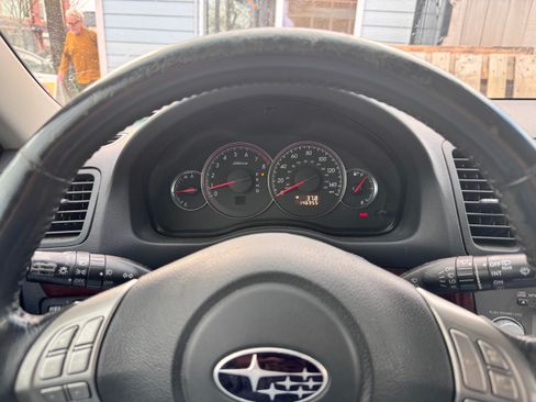 Used 2009 Subaru Outback 2.5i Limited image 12