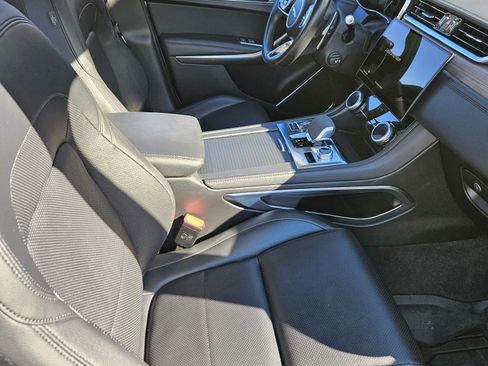 Used 2021 Jaguar F-PACE S image 17